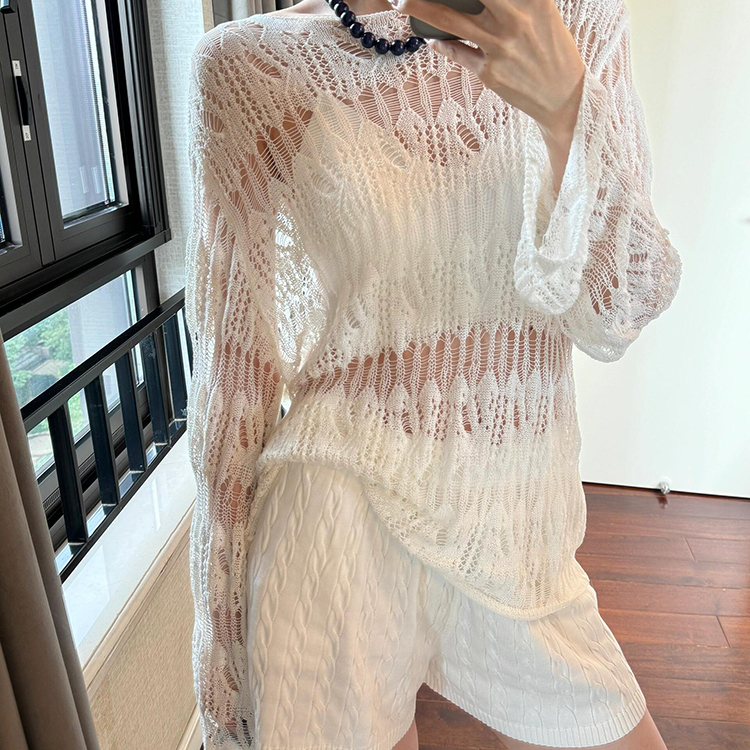 Hollow-Out Round Neck Ice Silk Knitted Blouse for Women 2026 Summer New Style Slightly See-Through High-End Pure Desire Hot Girl White Top