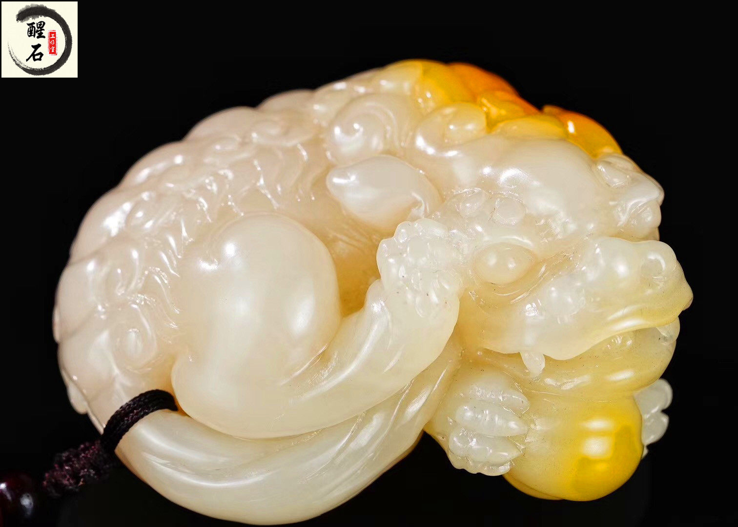 Laos stone lychee cave lucky Pixiu handle pieces crystal Ya'an green ancient beast Shoushan ornaments town house