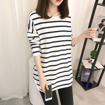 Maternity t-shirt Medium-long loose cotton top Spring and autumn striped long-sleeved base shirt Spring maternity suit