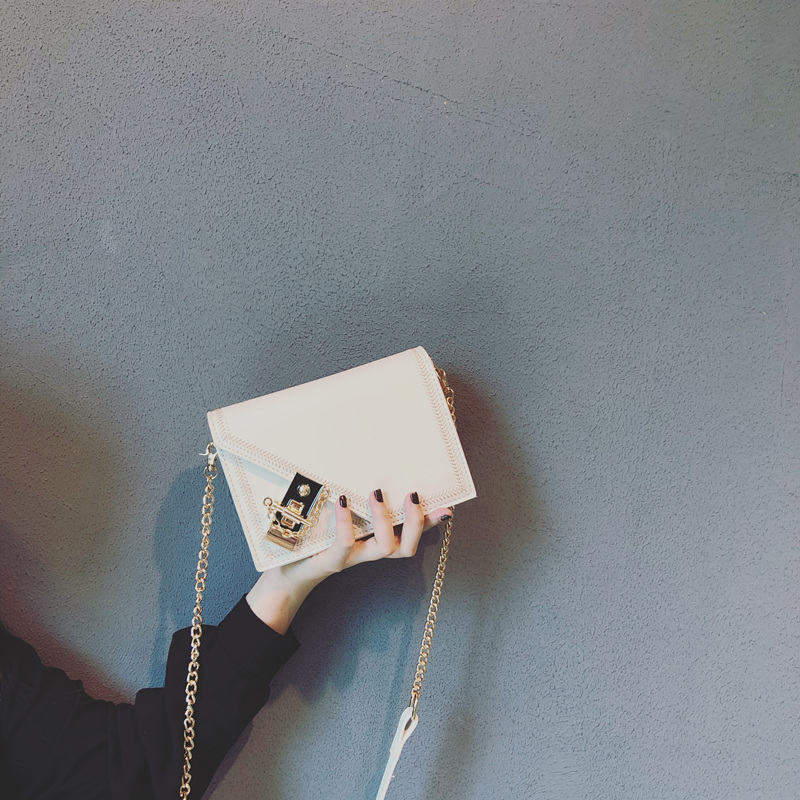 Small Crowddesign Mini Packet Bag Women 2021 New Korean Version 100 Hitch Woman Bag Advanced Sensfeel Satchel Chain Mobile Phone