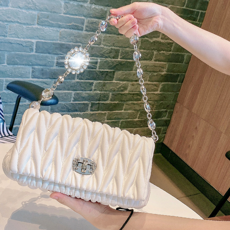 Customize 2021 new single shoulder bag chain Small bag Girls Slanted Satchel leather armband bag Damp Texture