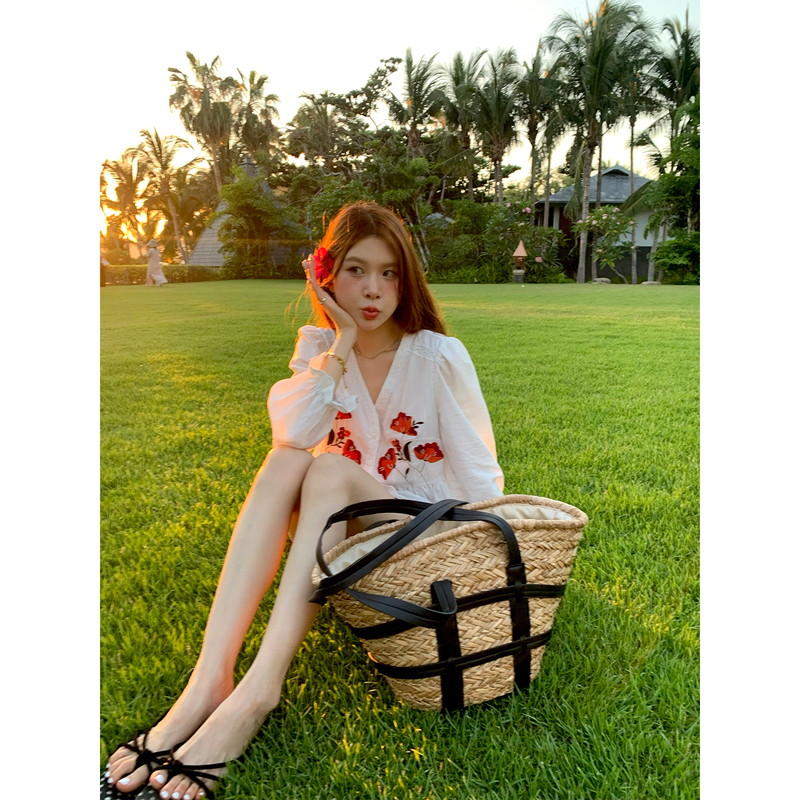 Luo Luo's Unique and Beautiful Ramie Blouse, White Embroidered Puff Sleeve Shirt, 2026 New Cotton and Linen Top Luo Luo's Unique and Beautiful Ramie Blouse, White Embroidered Puff Sleeve Shirt, 2026 New Cotton and Linen Top