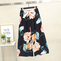 Однократные брюки-черные начинаются