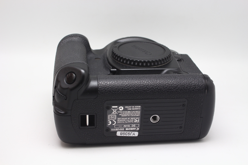 Canon Canon 1D Mark II N Bunny Máy ảnh hàng đầu cổ điển Canon Canon 1D2N định dạng APS-H - SLR kỹ thuật số chuyên nghiệp máy ảnh compact