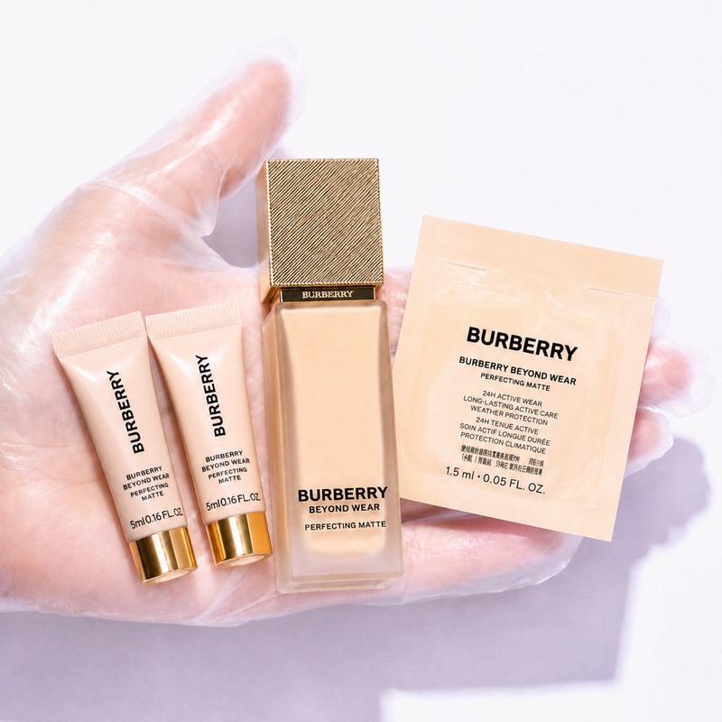 Burberry Burberry Windbreaker Foundation Liquid Sample Oil Control Long-Lasting Concealer Authentic Product Burberry Burberry Windbreaker Foundation Liquid Sample Oil Control Long-Lasting Concealer Authentic Product