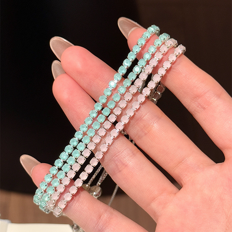 Shiny Korean-Style Mint Green Sparkling Zircon Bracelet for Women, Exquisite Light Luxury High-End Jewelry, Fashionable for Commuting
