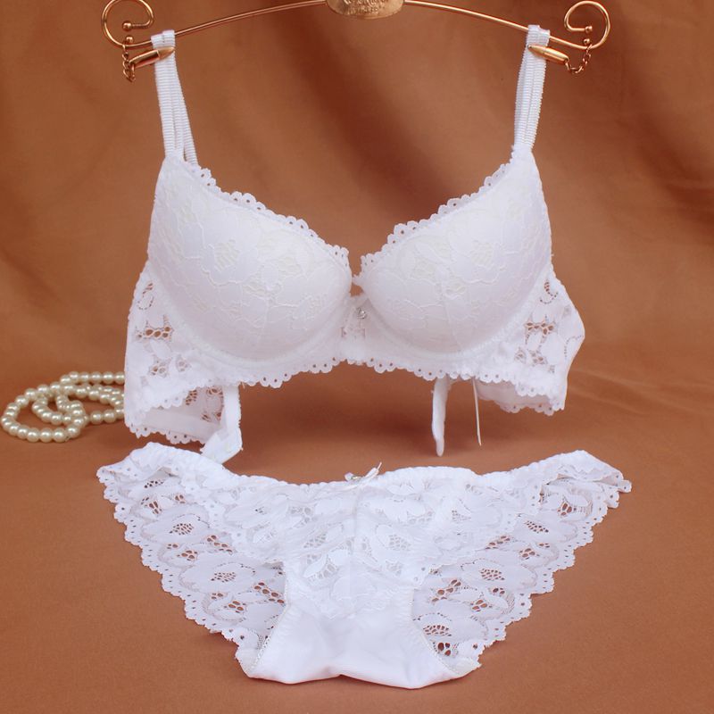 Sexy bra fun busty big export Europe and the United States underwear women white sexy lace small chest gathered bra set