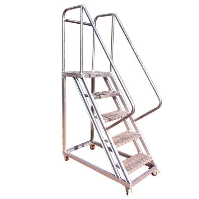 Chuangming 2013 five-step ladder 200KG non-insulated 25 aluminum alloy one-sided ladder home ladder climbing ladder aluminum ladder