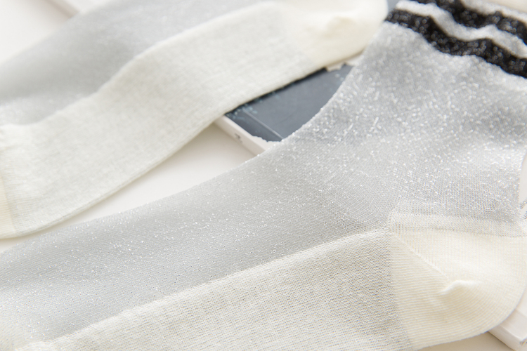 Hàn Quốc hai thanh bạc hành tây sáng màu ống lụa vớ mùa hè siêu mỏng lụa bạc vớ nữ cotton đáy thấm mồ hôi pha lê vớ thể thao - Vớ tất gấu nữ
