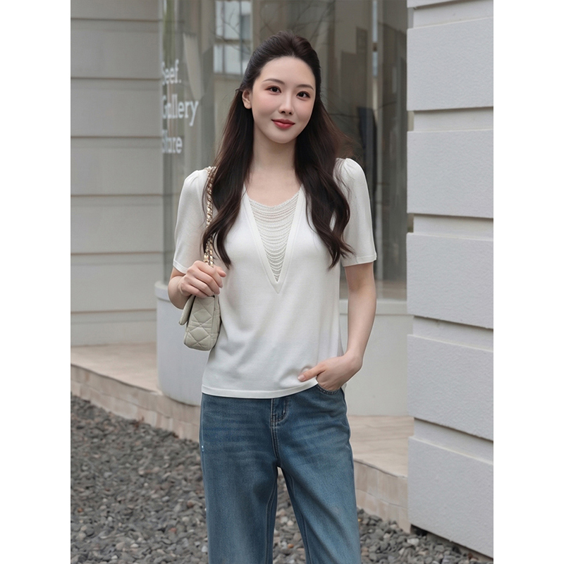 Meixi [Moonlight Song] V-Neck Short-Sleeved T-Shirt for Women, Summer 2026 New Style, Slim Fit, Beaded Top