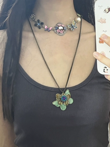 Европейские и американские старинные цветные стразы, бабочка, срезанный цветок, жемчуг, женское короткое ожерелье, ретро-стиль, ожерелье для старых пар