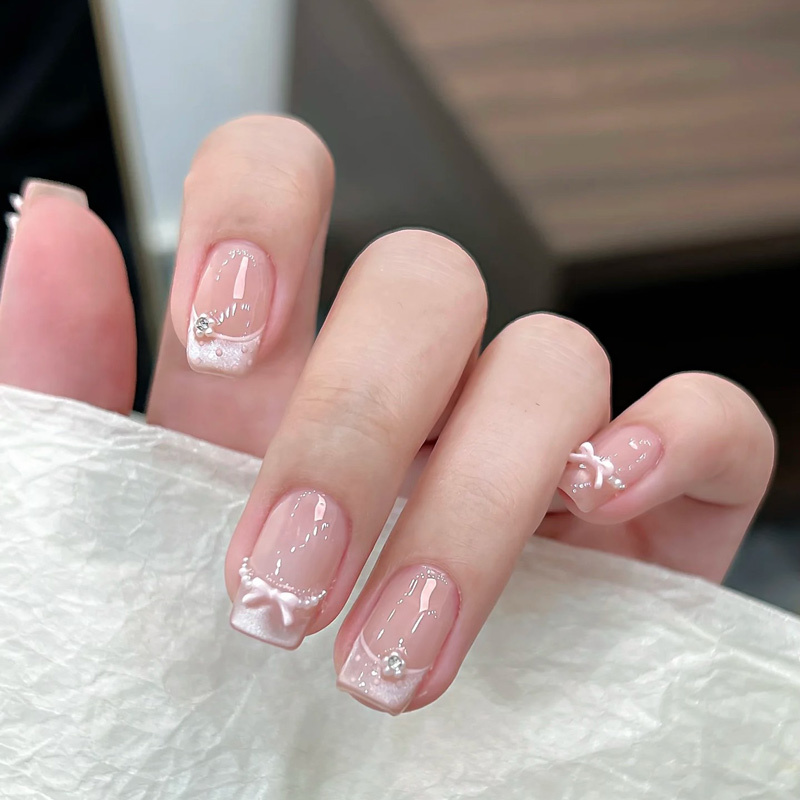 Handmade Short Ice Nude Wearable Nails 2025 New High-End Nail Tips Wearable French Manicure Nail Patches