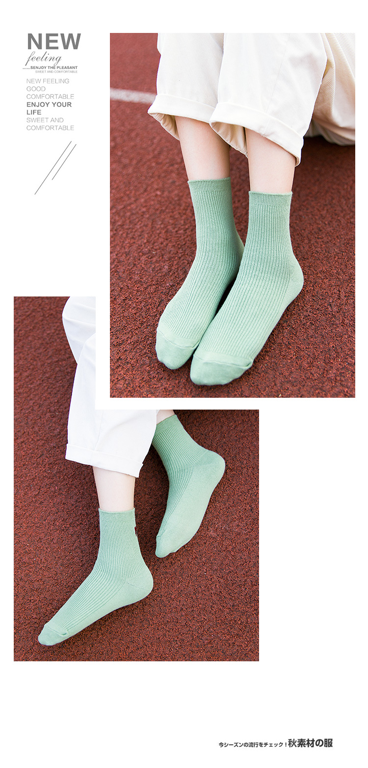 Phiên bản Hàn Quốc của phong cách nữ tính cách vớ ống đơn giản vớ thể thao đơn giản cotton thêu yêu vớ cotton tất chân nam