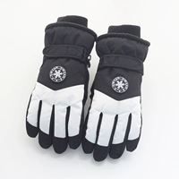 Черный, со снежинками, 13-18 лет