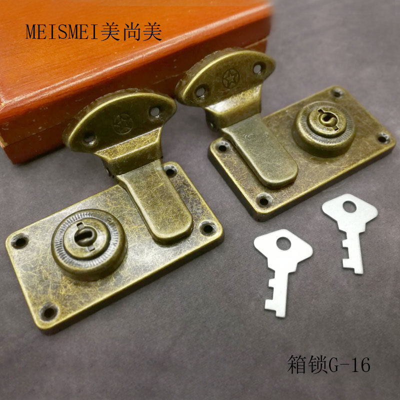 Leather case imitation antique bronze lock leather case lock old leather case lock ancient bronze lock white case lock box lock manual box lock