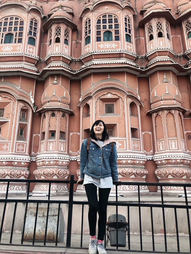 Внутренняя трансляция Spot Live занимает более 100 бесплатной доставки