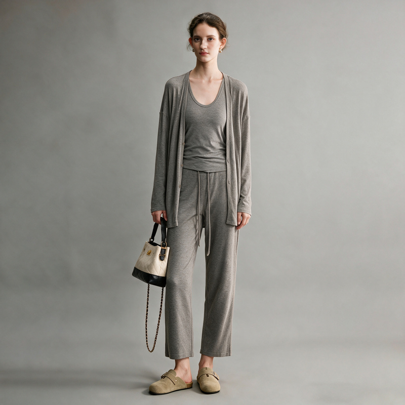 High-End Casual Sports Suit for Women 2026 Autumn Lazy Style Cardigan U-Neck Inner Wear Drawstring Nine-Point Pants Three-Piece Set High-End Casual Sports Suit for Women 2026 Autumn Lazy Style Cardigan U-Neck Inner Wear Drawstring Nine-Point Pants Three-Piece Set