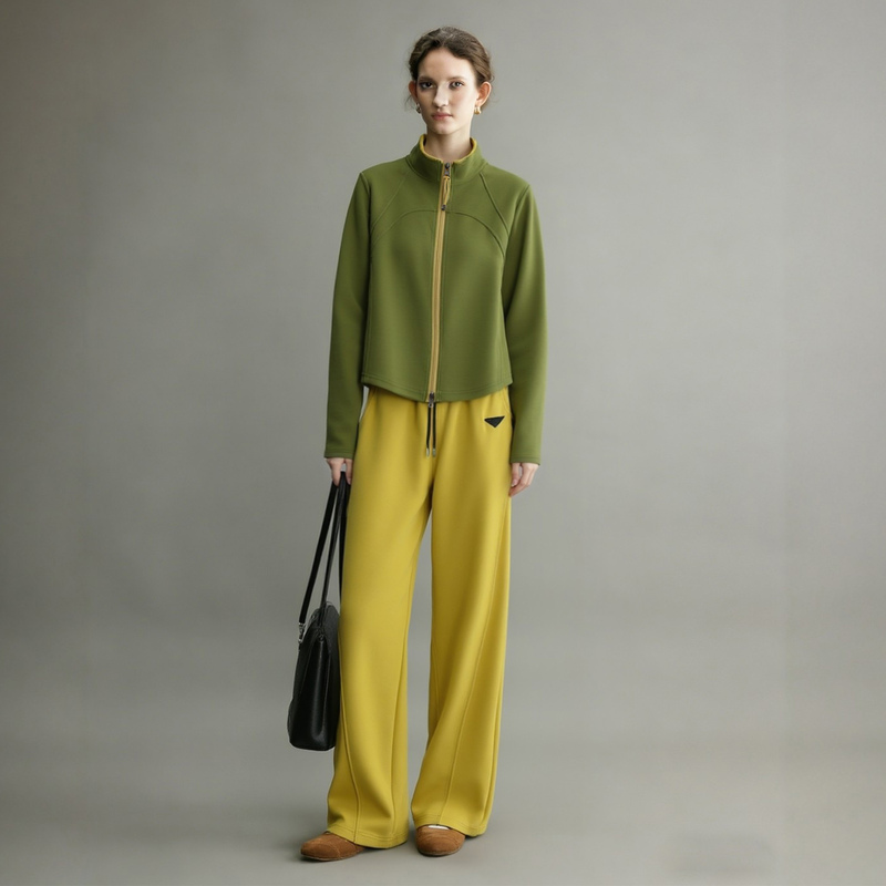 Unique and Beautiful Sportswear Set for Women 2026 Early Autumn Outfit, a Complete Set of Age-Reducing Sweatshirt and Wide-Leg Pants Casual Two-Piece Set Unique and Beautiful Sportswear Set for Women 2026 Early Autumn Outfit, a Complete Set of Age-Reducing Sweatshirt and Wide-Leg Pants Casual Two-Piece Set