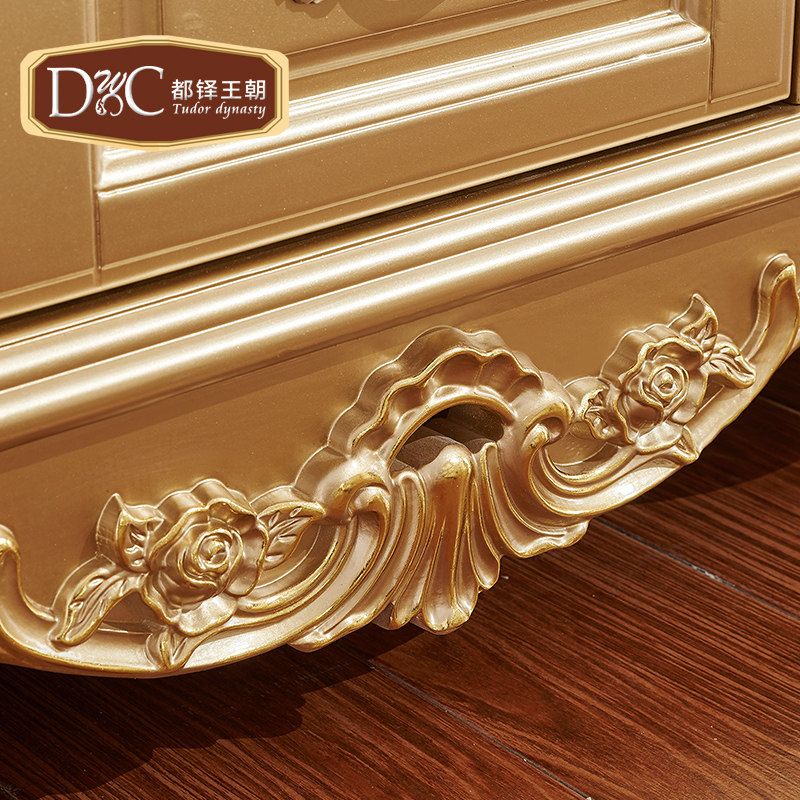 ��������ŷʽʵľ�ƹ� J228�ͱ߹�