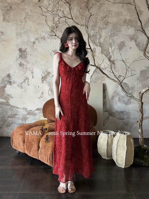 Kama Ruyi Summer French Style Red Rose Print V-Neck Strap Dress Women's Slimming Vacation Waist-Cinching Long Dress Kama Ruyi Summer French Style Red Rose Print V-Neck Strap Dress Women's Slimming Vacation Waist-Cinching Long Dress