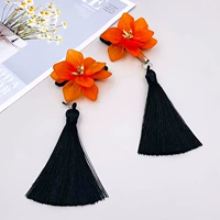 Черный клип+апельсиновый цветок+черный Лю су