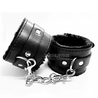 Черные наручники