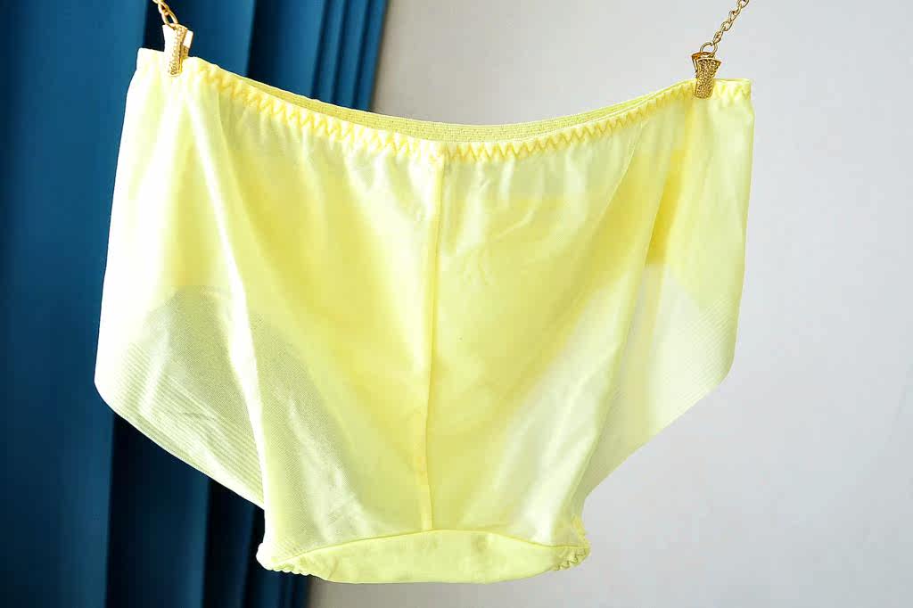 Slip jeunesse sexy en soie Ice - Ref 644141 Image 30