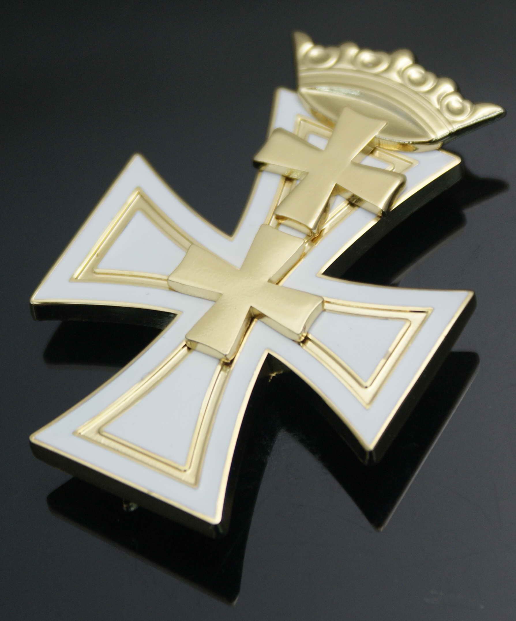 Europe produces the Deutsche Danze 1 Cross Medal of Honor of Prussian Danze