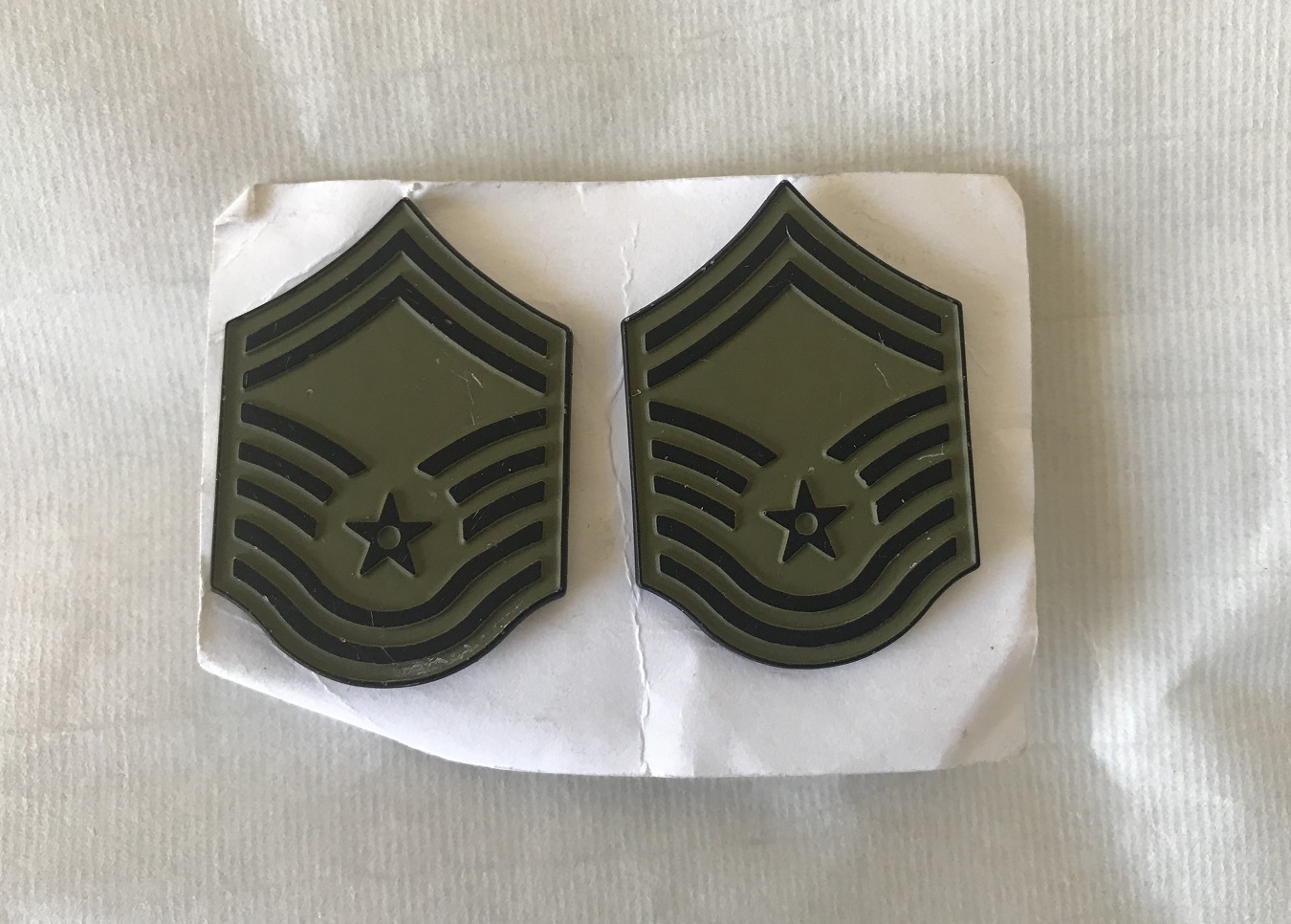 The new beauty of the original American-made public version of the metal emblem of the empty king of the second-class gentleman collar badge