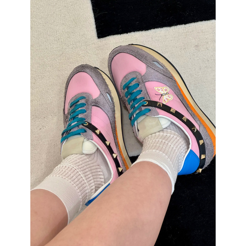 Top-Level Zhao Lusi Style Retro Studded Sneakers for Women, Autumn 26, Butterfly Embroidery, Thick-Soled Height-Increasing Sports Casual Shoes Top-Level Zhao Lusi Style Retro Studded Sneakers for Women, Autumn 26, Butterfly Embroidery, Thick-Soled Height-Increasing Sports Casual Shoes