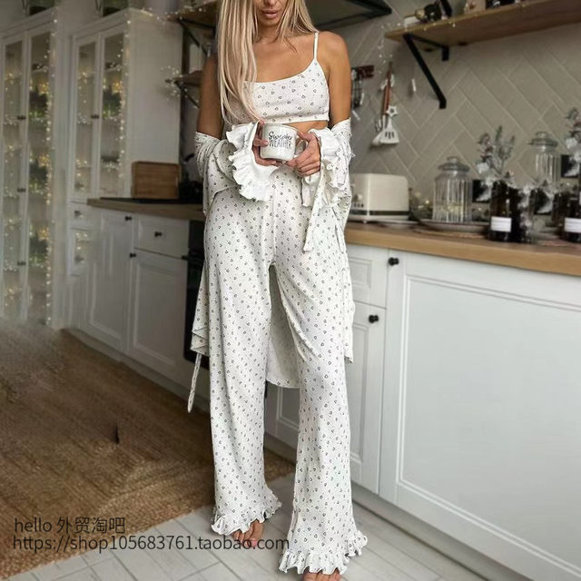 European and American style love printed pajamas, vest and trousers three-piece set Love three printed piece set