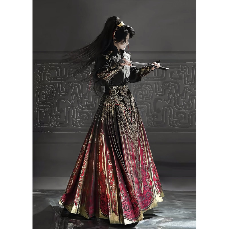 Royal and Noble Chinese-Style Embroidery from the Ming Dynasty, Hui Dun侯 (Hui Dun侯) Pattern in Red and Gold, Woven Gold Thread, Mamian Skirt Hanfu, Unisex Royal and Noble Chinese-Style Embroidery from the Ming Dynasty, Hui Dun侯 (Hui Dun侯) Pattern in Red and Gold, Woven Gold Thread, Mamian Skirt Hanfu, Unisex