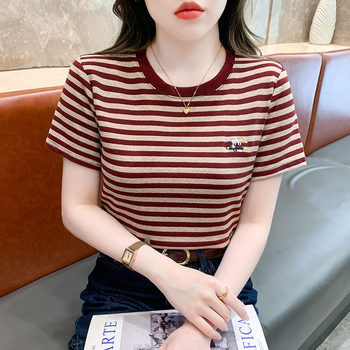 ເສື້ອຍືດແຂນສັ້ນ embroidered striped ເສື້ອທີເຊີດຂອງແມ່ຍິງວ່າງຄໍຮອບ