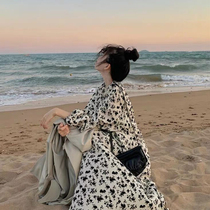 2021 new floral dress female summer French small skirt summer design sense niche Hepburn wind spring