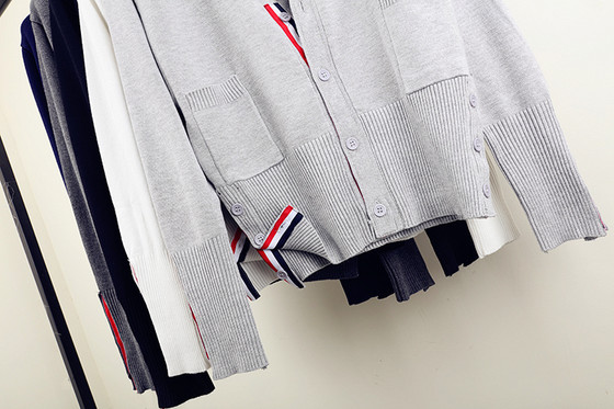 Four bars spring and autumn tbb all-match sweater striped cardigan V-neck loose sweater cardigan jacket men and women couples