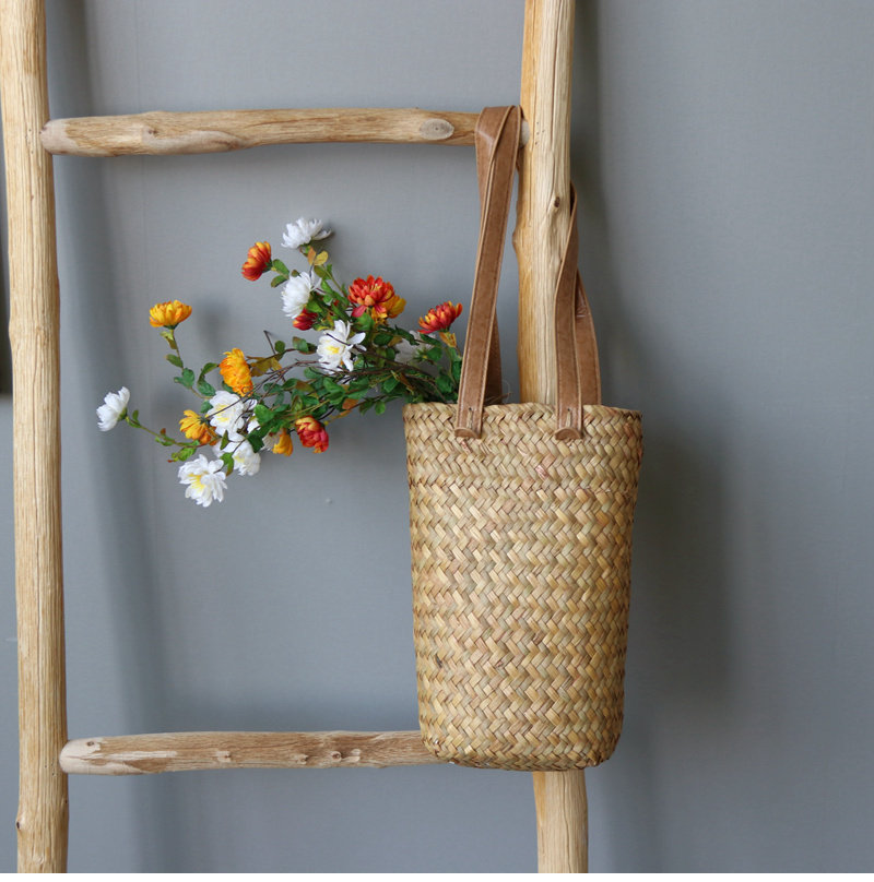 Idyllic natural seaweed woven gift flower basket flower storage storage basket decoration portable small flower basket handbag