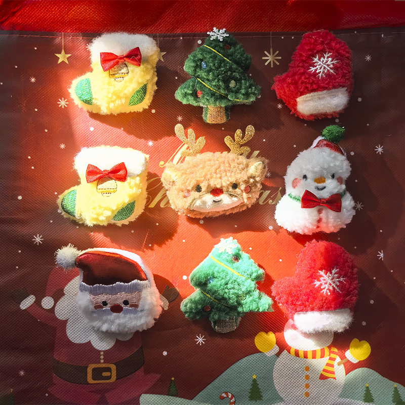Plush Christmas Brooch Cute Santa Santa Christmas accessories Clothing Adornment Badge Creative Gift-Taobao