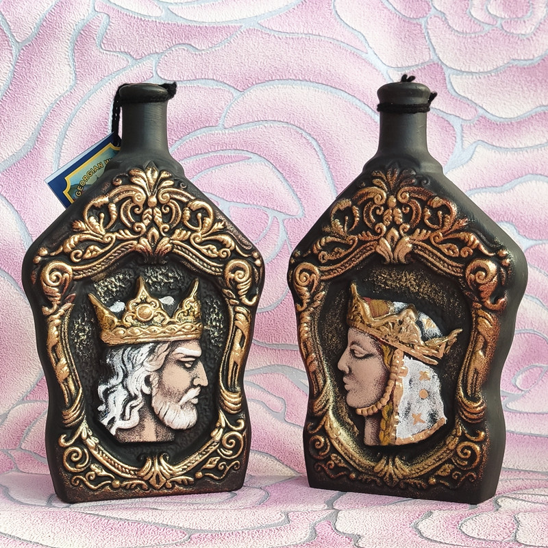 Russian imported red wine Georgia color ceramic king queen semi-sweet wine cabinet gift bar for friends and relatives