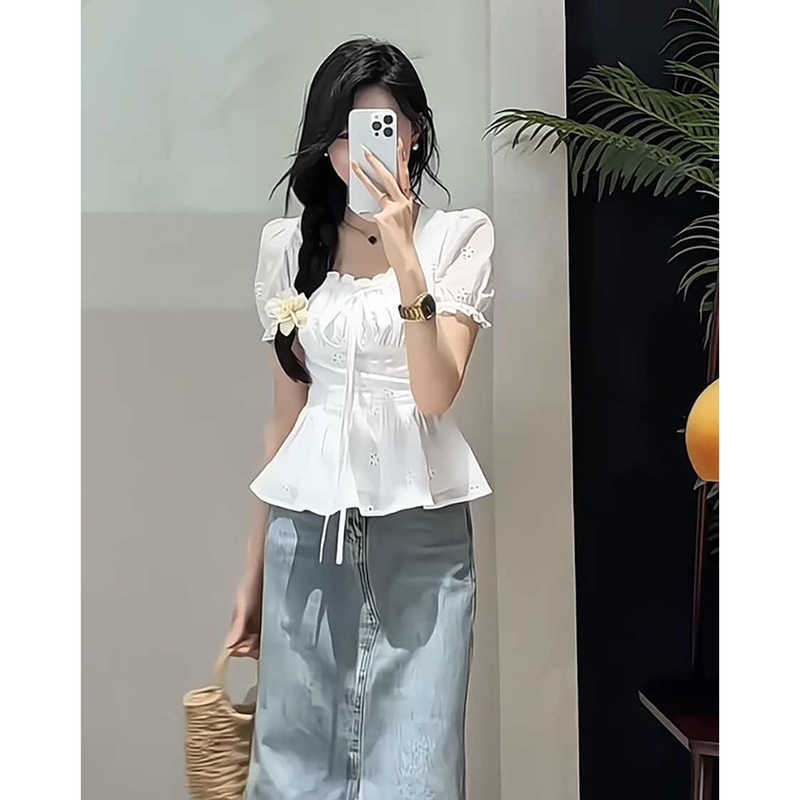 High-End Hollow-Out Crochet Short-Sleeve Shirt for Women, Summer Plus Size, Slimming Waist Design, Ruffled Top