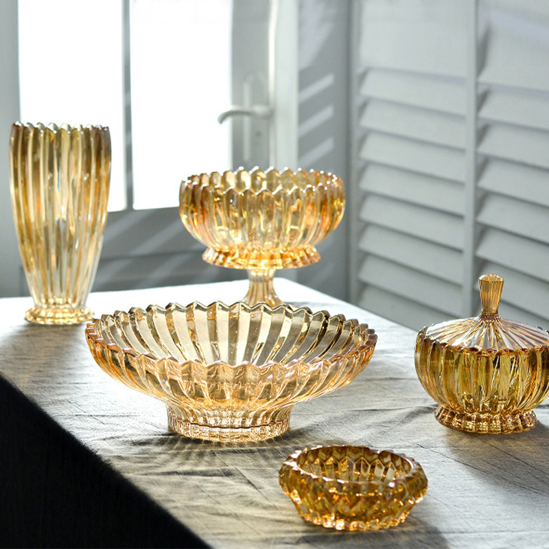 Nordic crystal glass fruit plate creative modern living room home fruit basin snack candy plate ins light luxury net red