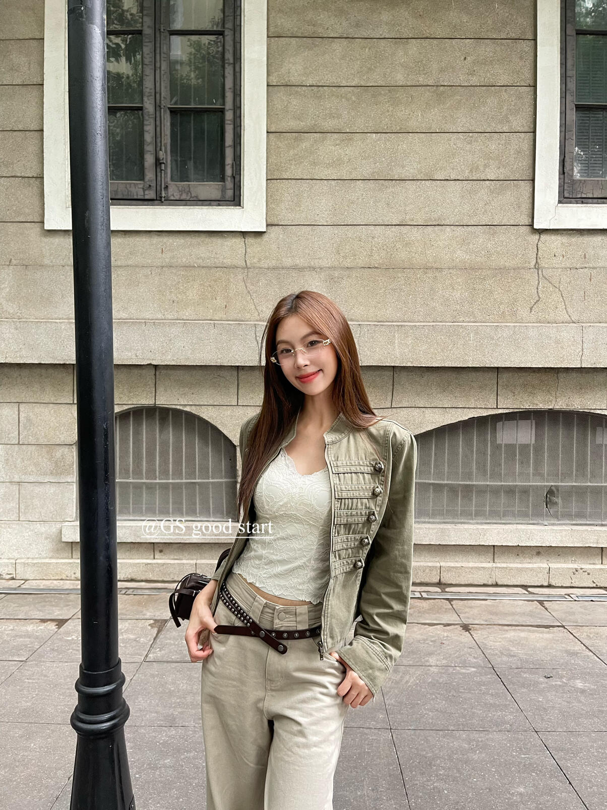 가을 새로운 나폴레옹 당당 니스 프랑스식 세련된 레트로 단추 워크웨어 긍정적 인 어깨 데님 재킷 상세 이미지 14