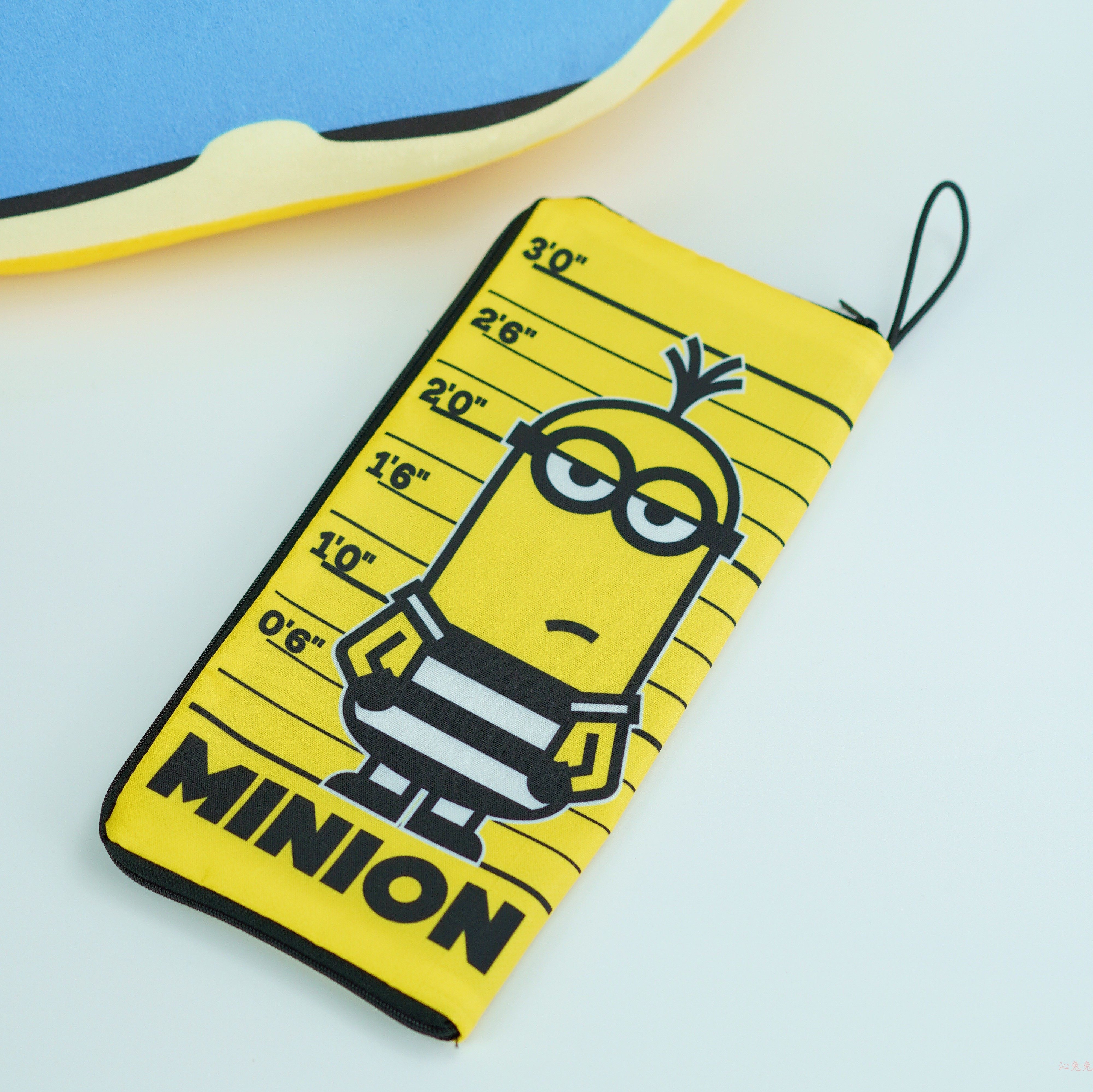 Cartoon environmental protection yellow man umbrella with heaven umbrella waterproof cover storage bag travel bag water absorption folding bag portable hand bag