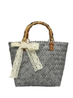 Серый маленький размер (обратите внимание в магазине, чтобы приобрести шелковый шарф)