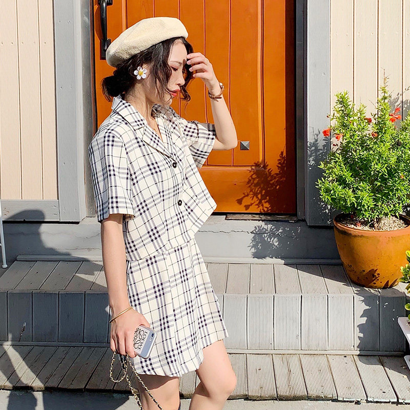 Halonini half-body skirt suit woman 2019 new summer fashion foreign pie conspicuy net red suit skirt two-piece set