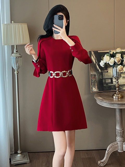 French-Style Socialite Dress with a Noble and Elegant Temperament, Featuring a Waist-Cinching Design, a Luxurious and Chic Little Chanel-Style Dress for Women