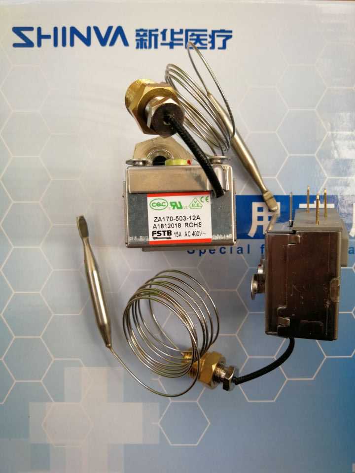 山东新华台式MOST立式LMQ或UCD蒸汽灭菌器用温控器ZA170-503-12A,