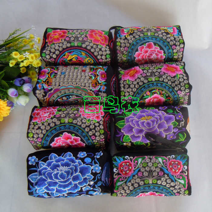 Special offer 2017 new national style embroidered bag embroidery retro bag mobile phone coin purse women's clutch bag