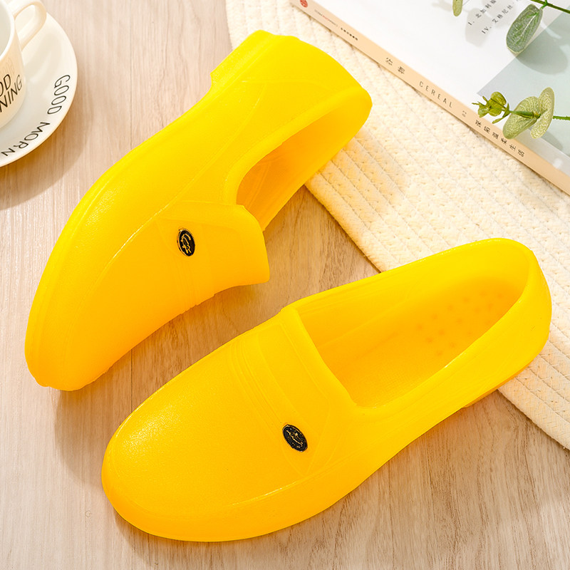 Construction site beef tendon plastic shoes summer shallow mouth men's yellow deodorant waterproof non-slip kitchen work labor protection rain boots