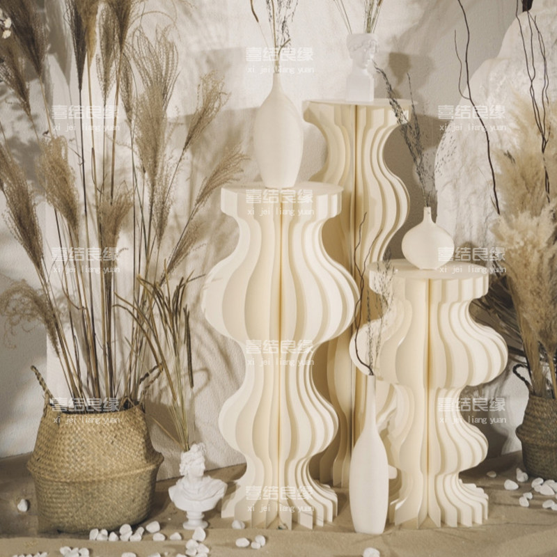 Wedding Celebration Fold road leading paper sweet taster Fold Curvilinea Roman column Pendulum Fitting Wedding Scene Shop Window Arrangement