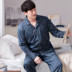 Mens đồ ngủ mùa xuân và mùa thu bông bộ dài tay của trung niên kích thước cardigan cha bông quần áo nhà lớn chất béo. 